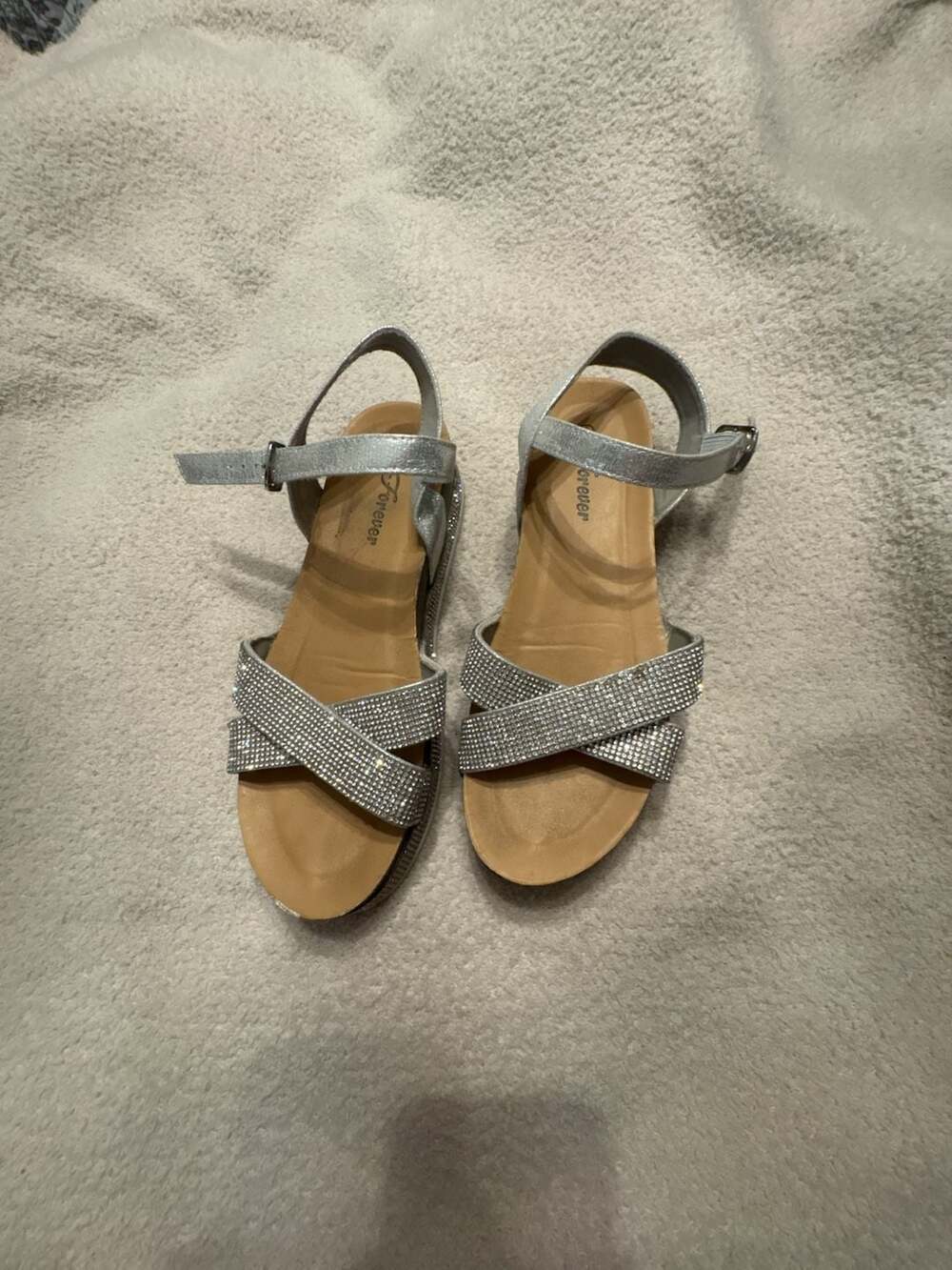 Forever Women Ankle Strap Crystal Platform Sandal Size 6 Silver